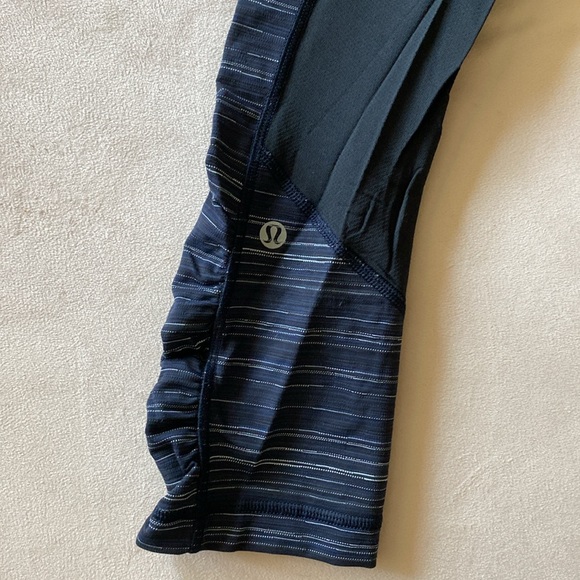 Lululemon cropped leggings - Picture 3 of 5